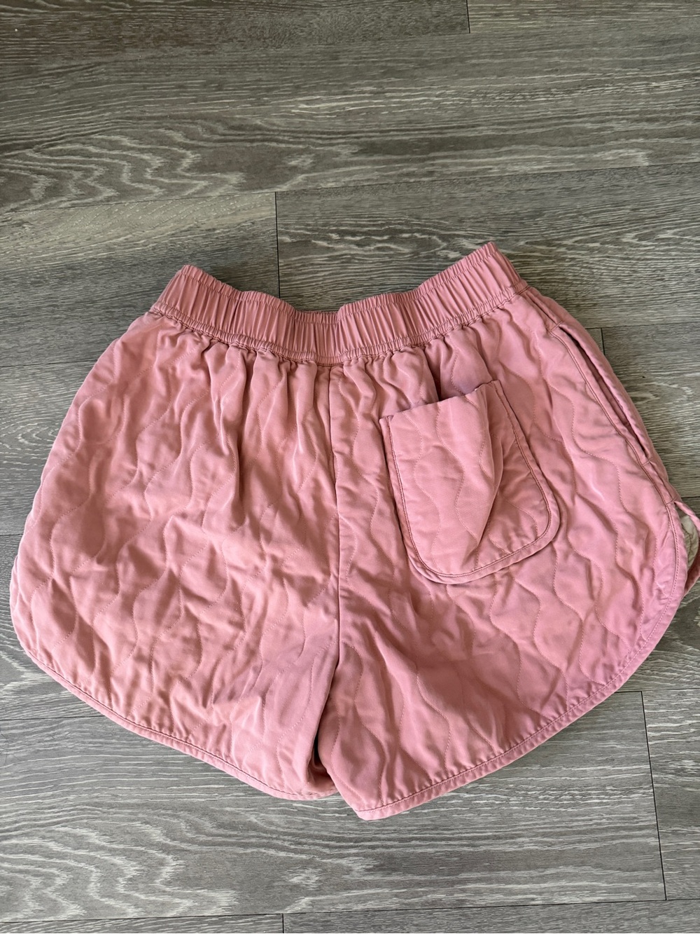 Varley Catrine Quilted Short in Ash Rose - Picture 3 of 7